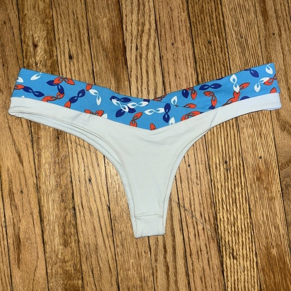 SAN LORENZO white with blue red white band cheeky bikini swim bottom in small - Picture 3 of 4